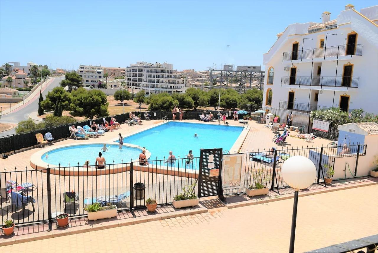 Molino Blanco Apartment 8 - Pool Facing โอริอุเอลา ภายนอก รูปภาพ